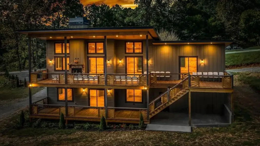 Exterior details and patio area of a home in , Blue Ridge (Image 30).