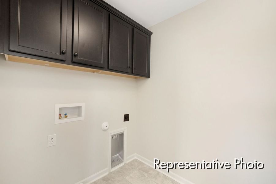 Spacious, unfurnished interior of a new home in Lake Royale, Louisburg (Image 24).