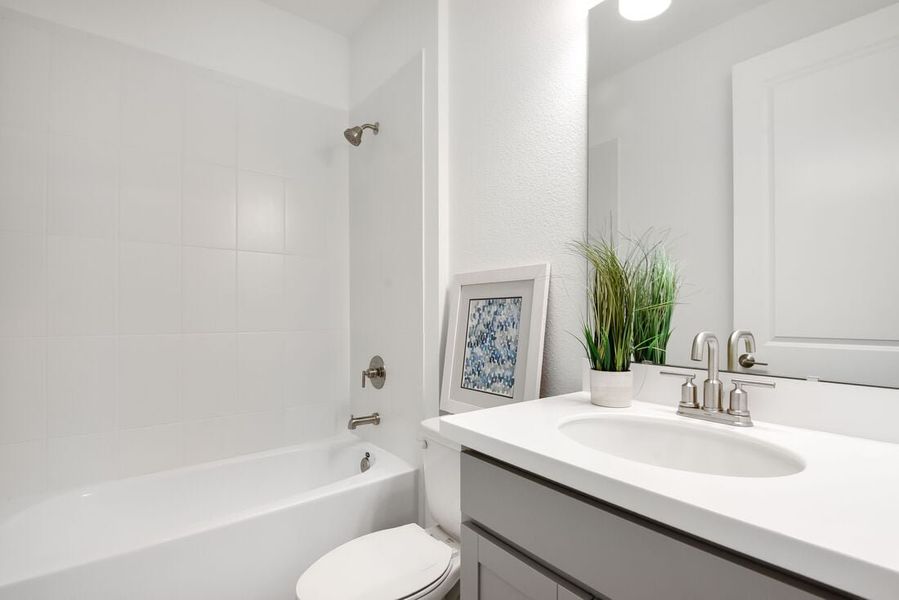 Representative furnished interior of a home built from the Saint Thomas by Taylor Morrison in Ardisia Park, New Smyrna Beach (Image 47).