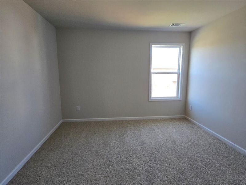 Spacious, unfurnished interior of a new home in Enclave at Logan Point, Loganville (Image 33).