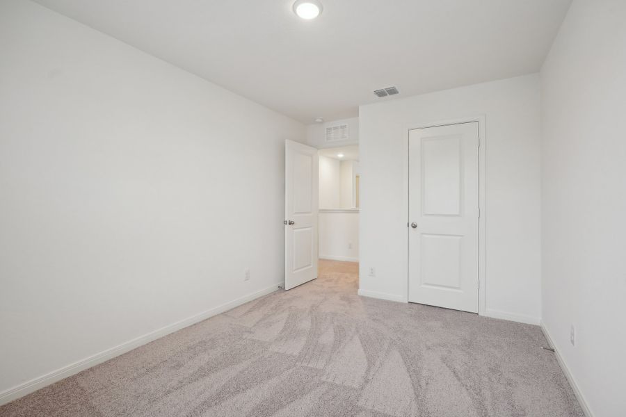 Representative unfurnished interior of a home built from the Barnard by Starlight Homes in The Wilder, Adkins (Image 20).