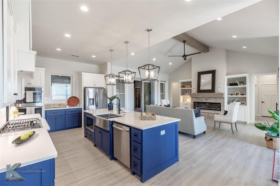 Furnished interior view inside a new home in , Abilene (Image 32).