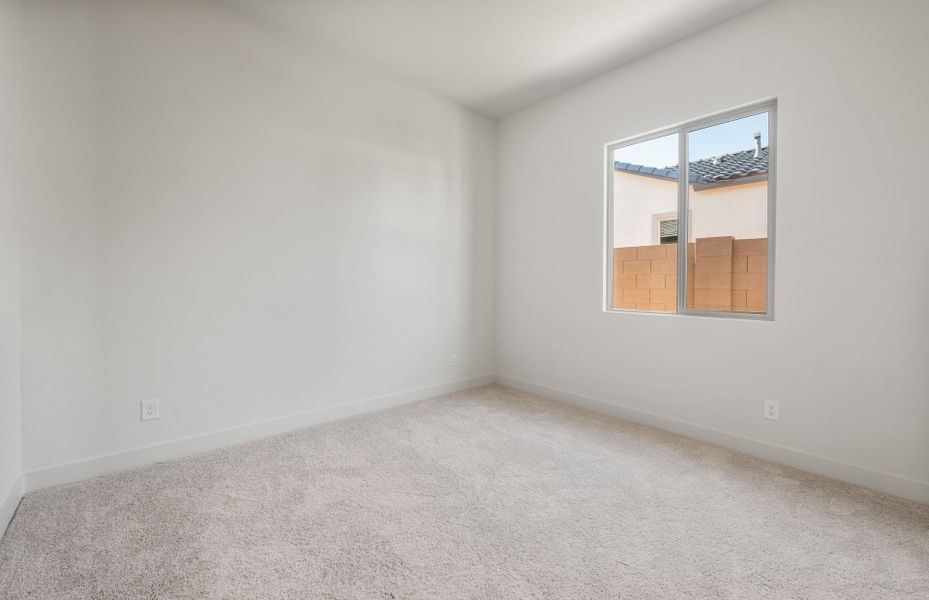 Spacious, unfurnished interior of a new home in Artisan at Asante, Surprise (Image 17). Spacious, unfurnished interior of a new home in Artisan at Asante, Surprise (Image 17).