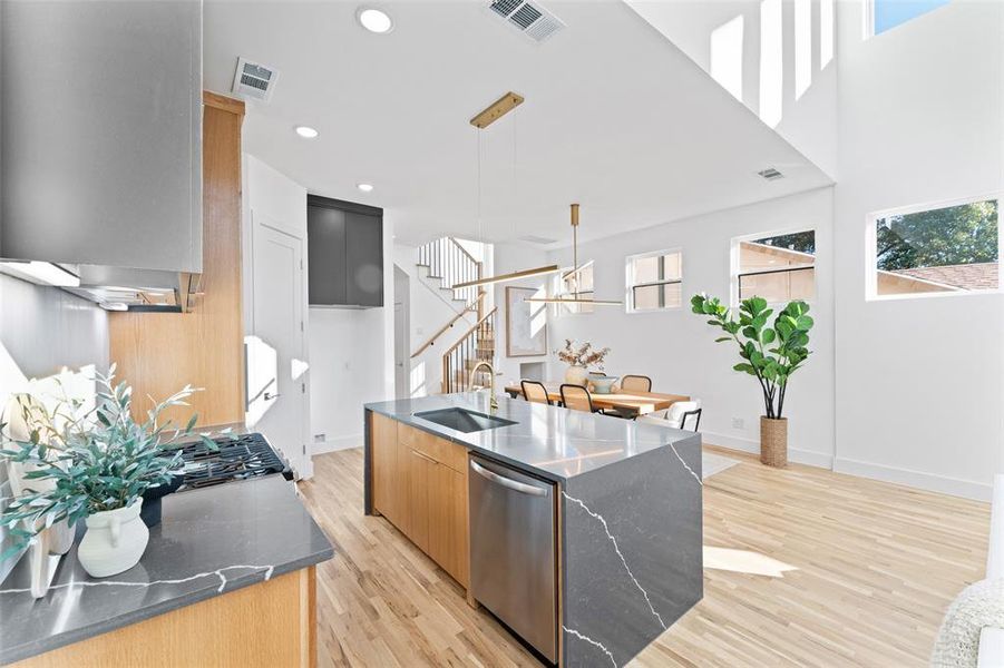 Furnished interior view inside a new home in , Dallas (Image 29).