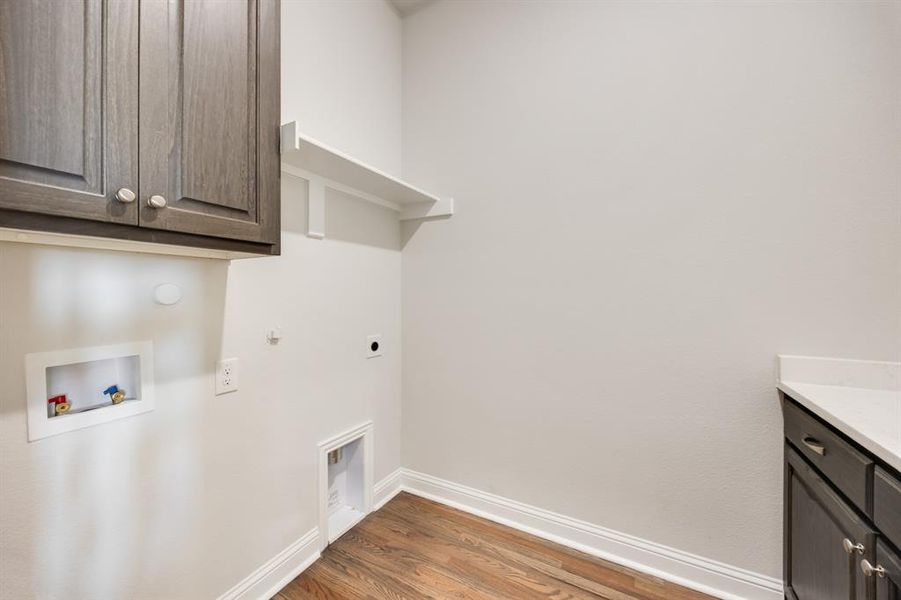 Furnished interior view inside a new home in Heath Golf and Yacht, Forney (Image 15).