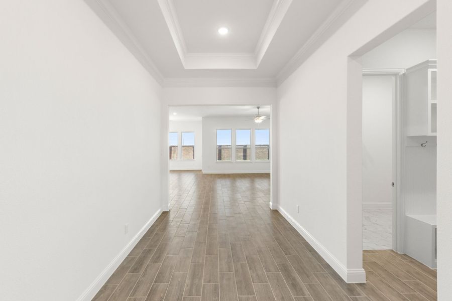 Representative unfurnished interior of a home built from the Belton by UnionMain Homes in Lake Breeze, Lavon (Image 13).