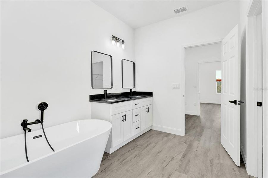 Furnished interior view inside a new home in , Ocala (Image 8).