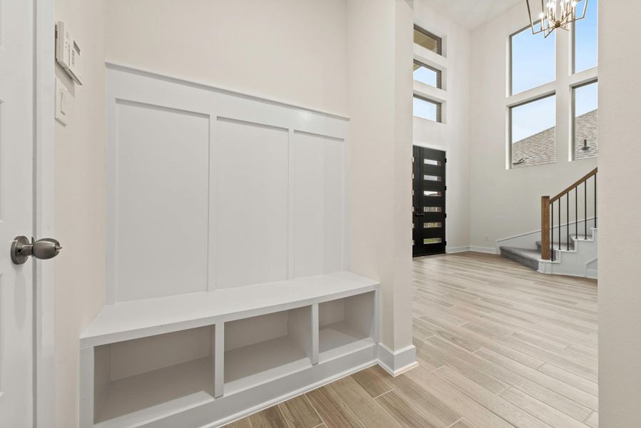 Representative image. Features, specifications, selections and colors may vary. Representative image. Features, specifications, selections and colors may vary.