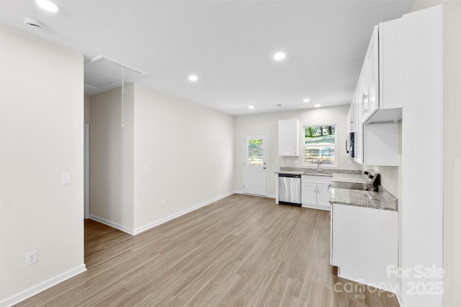 Spacious, unfurnished interior of a new home in , Spencer (Image 12).