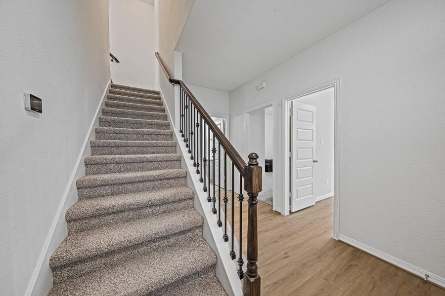 Spacious, unfurnished interior of a new home in , Missouri City (Image 13).