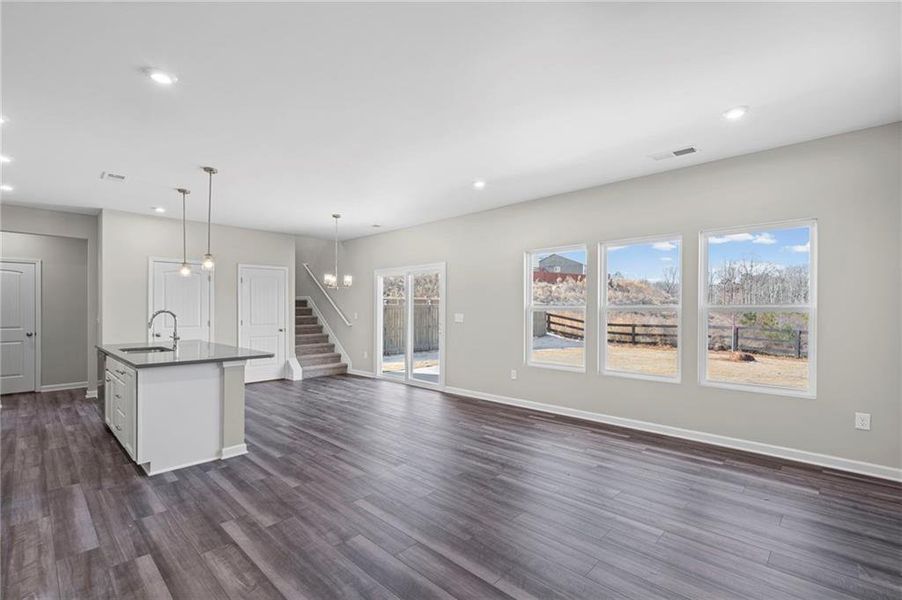 Spacious, unfurnished interior of a new home in Crossvine Estates, Braselton (Image 17).