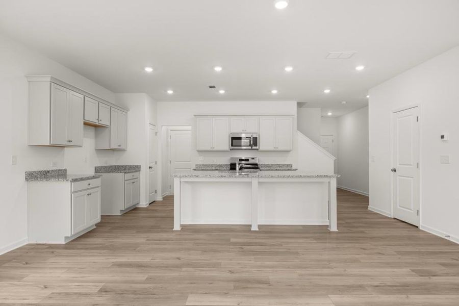 Furnished interior view inside a new home in Timber Ridge: Timber Ridge 42', Douglasville (Image 9).