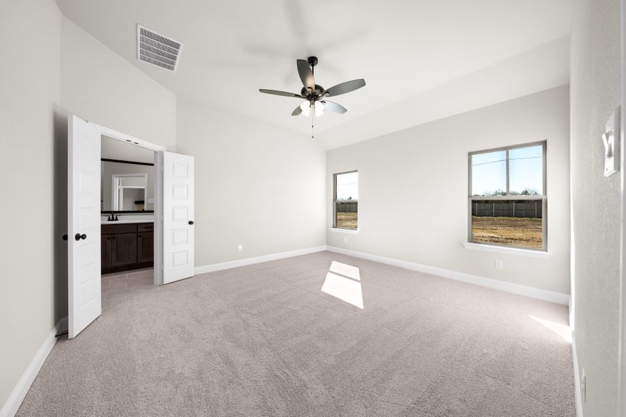 Spacious, unfurnished interior of a new home in Mallard Point, Greenville (Image 17). Spacious, unfurnished interior of a new home in Mallard Point, Greenville (Image 17).