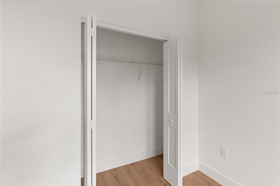 Spacious, unfurnished interior of a new home in , Tampa (Image 46).