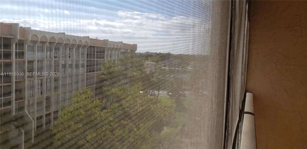 Condo located in Hallandale Beach, FL showcasing its design and architecture (Image 3).