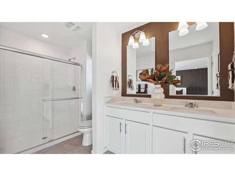 Furnished interior view inside a new home in Villas at Vantage, Berthoud (Image 5).