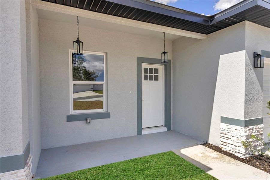 Exterior details and patio area of a home in , Ocala (Image 25).
