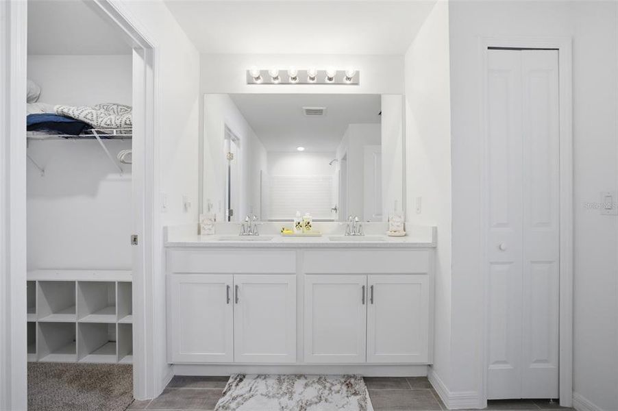 Furnished interior view inside a new home in , Cape Coral (Image 32).