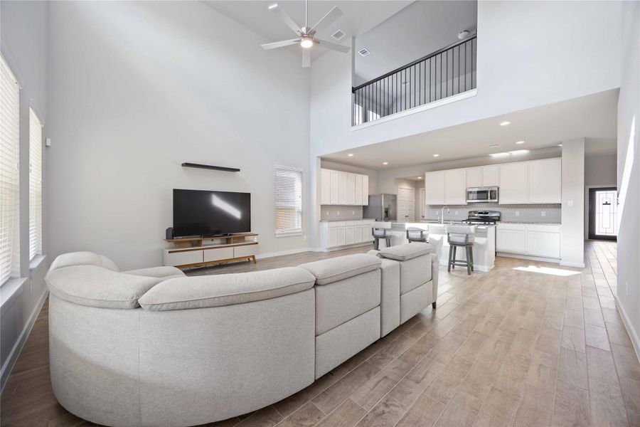 Furnished interior view inside a new home in Eagle Landing, Houston (Image 11). Furnished interior view inside a new home in Eagle Landing, Houston (Image 11).