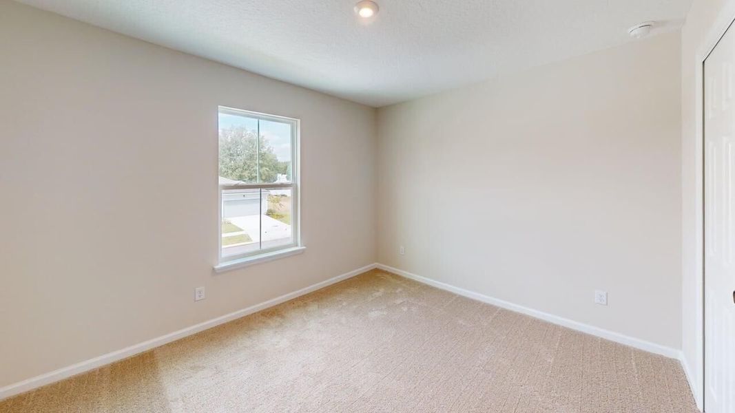 Spacious, unfurnished interior of a new home in Sandridge Hills, Green Cove Springs (Image 8).