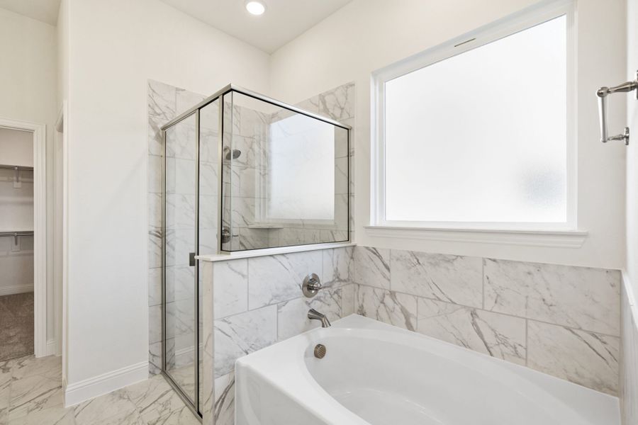 Furnished interior view inside a new home in Lake Breeze, Lavon (Image 13). Furnished interior view inside a new home in Lake Breeze, Lavon (Image 13).