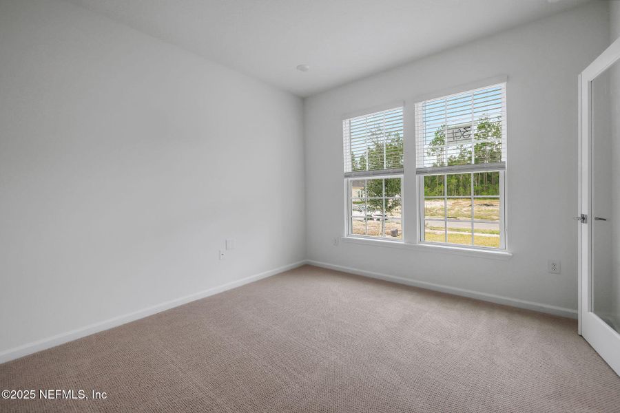 Spacious, unfurnished interior of a new home in Brook Forest, St. Augustine (Image 34).