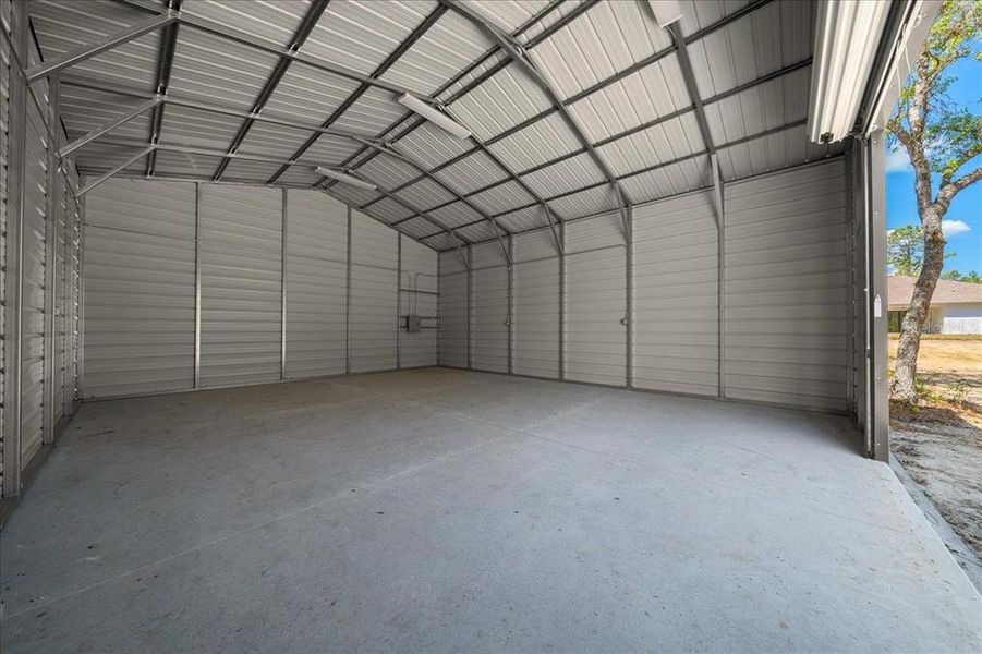 Exterior details and patio area of a home in , Ocala (Image 35).