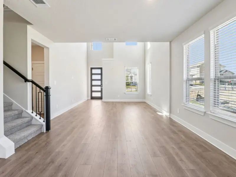 Spacious, unfurnished interior of a new home in Legendary Trails - Premier Series, Cibolo (Image 15).