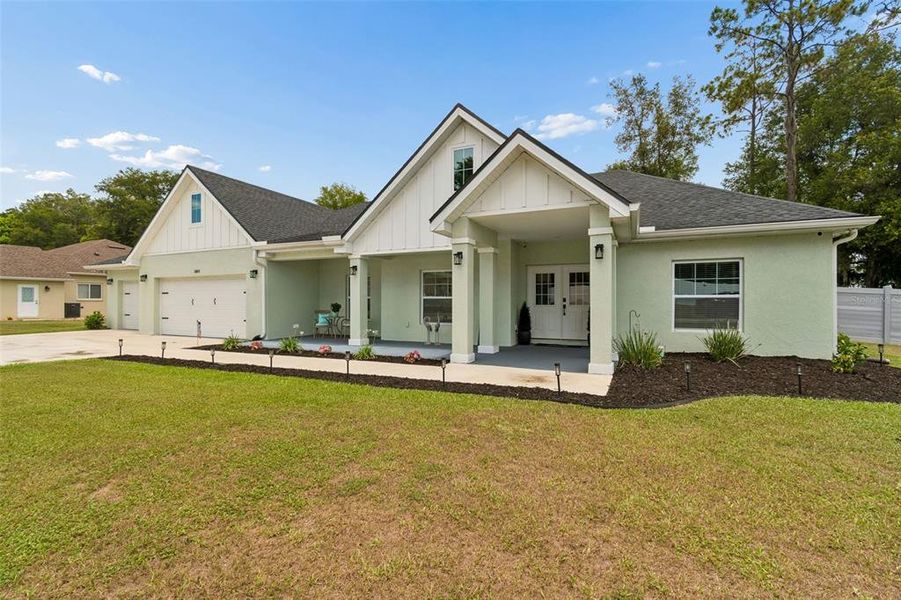 Front exterior of a new home in , Dade City, FL, highlighting curb appeal (Image 23). Front exterior of a new home in , Dade City, FL, highlighting curb appeal (Image 23).