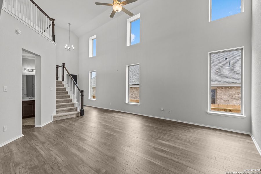 Spacious, unfurnished interior of a new home in Ladera, San Antonio (Image 15). Spacious, unfurnished interior of a new home in Ladera, San Antonio (Image 15).