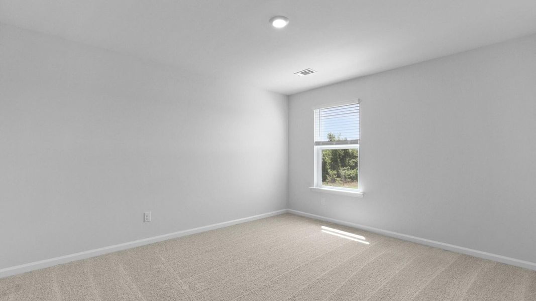 Spacious, unfurnished interior of a new home in Lakeview at Kitfield, Moncks Corner (Image 19).