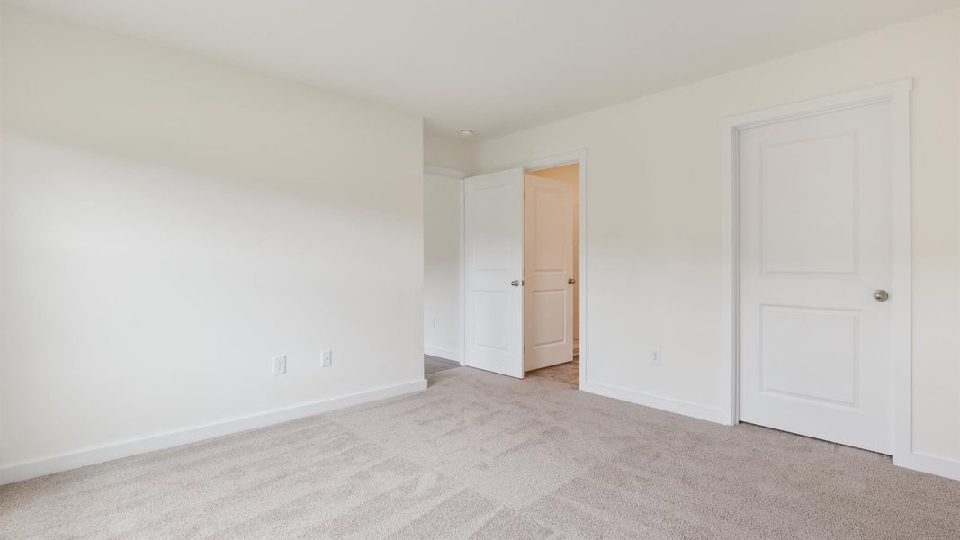 Spacious, unfurnished interior of a new home in Emory Creek, Harriman (Image 15). Spacious, unfurnished interior of a new home in Emory Creek, Harriman (Image 15).