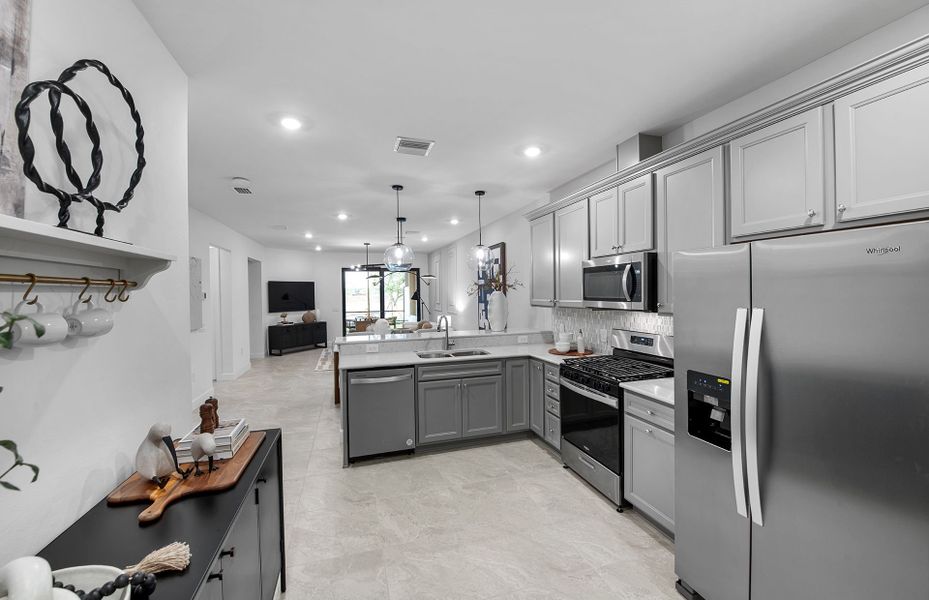 Furnished interior view inside a new home in Del Webb Catalina, Lakewood Ranch (Image 7).