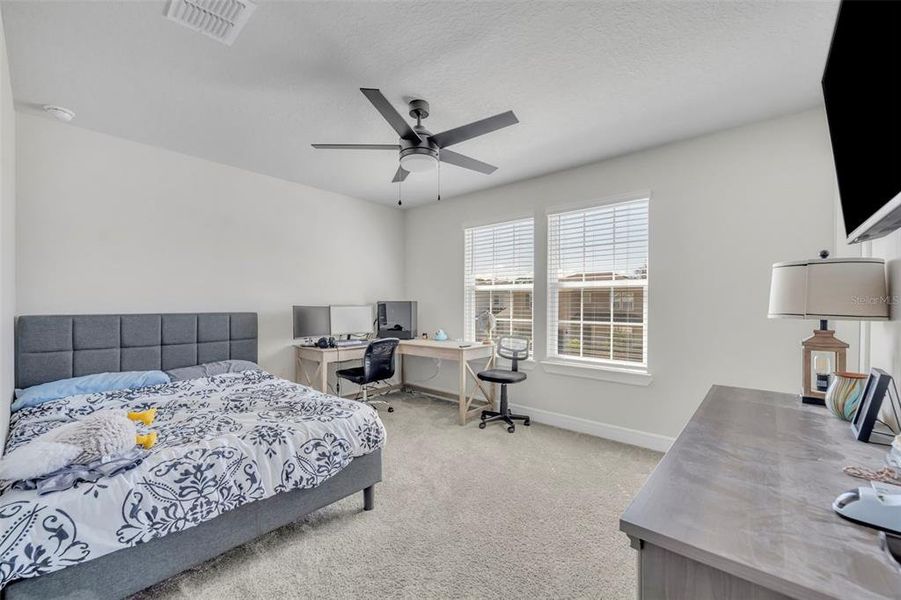 Furnished interior view inside a new home in , Clermont (Image 36).