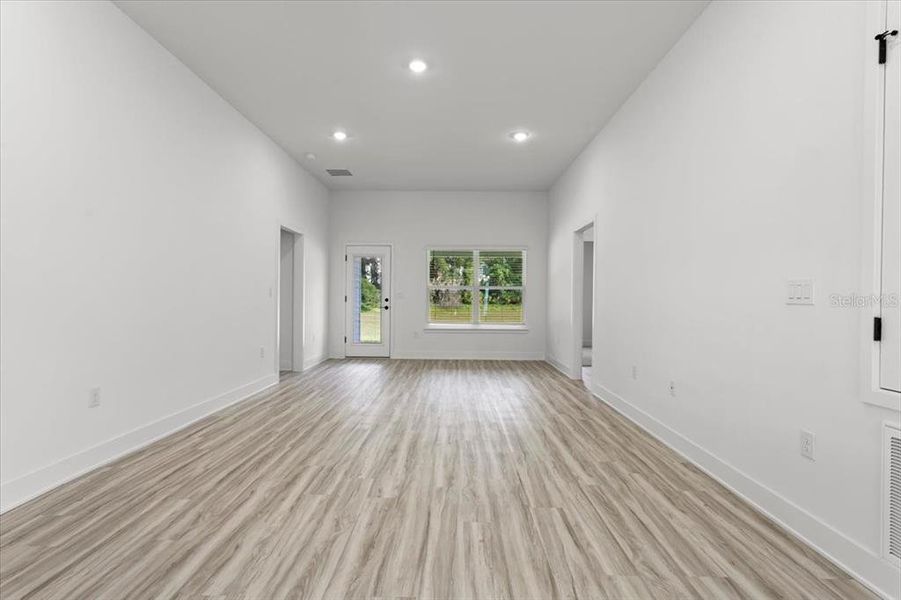 Spacious, unfurnished interior of a new home in Country Way South, Newberry (Image 25).
