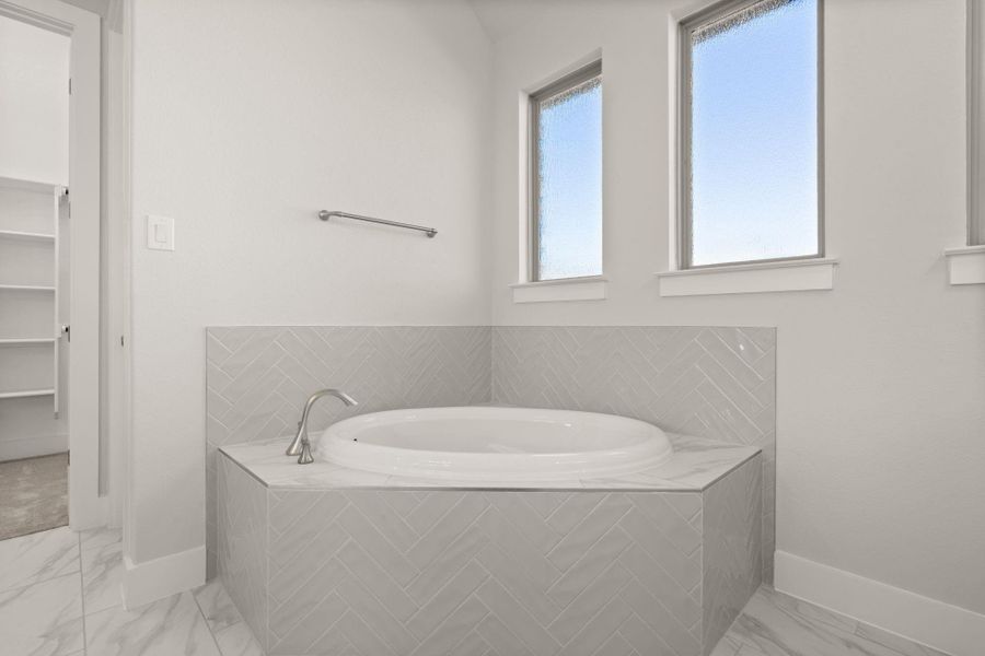 Garden Tub in Primary Bath