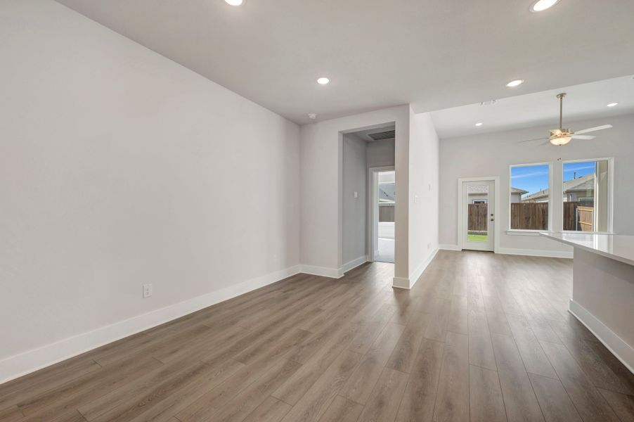 Spacious, unfurnished interior of a new home in The Meadows, Denton (Image 16).