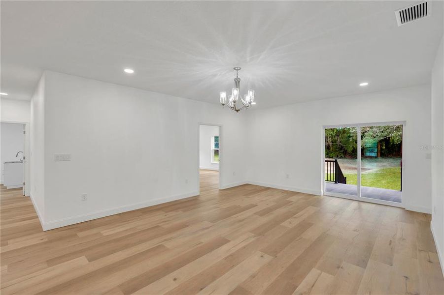 Spacious, unfurnished interior of a new home in , Dade City (Image 23).