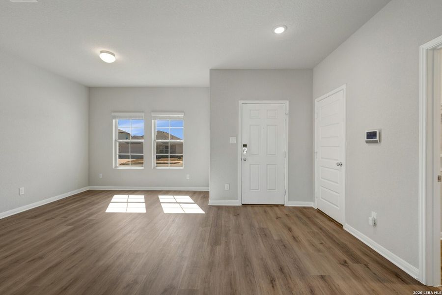 Spacious, unfurnished interior of a new home in Paloma Park, Converse (Image 15).