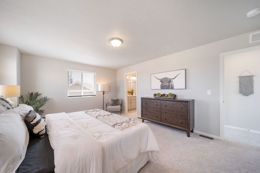 Furnished interior view inside a new home in Reunion, Commerce City (Image 27). Furnished interior view inside a new home in Reunion, Commerce City (Image 27).