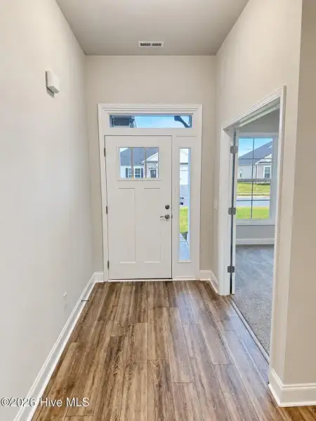 Spacious, unfurnished interior of a new home in Summer Place, Grimesland (Image 8).
