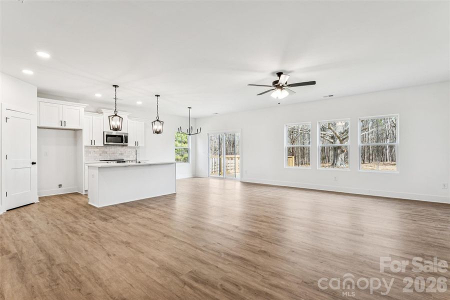 Spacious, unfurnished interior of a new home in , Harrisburg (Image 30).