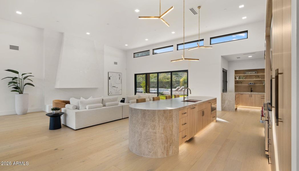 30-web-or-mls-Great Room2