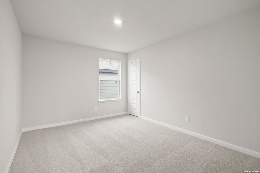 Spacious, unfurnished interior of a new home in Abbott Place, St. Hedwig (Image 28).