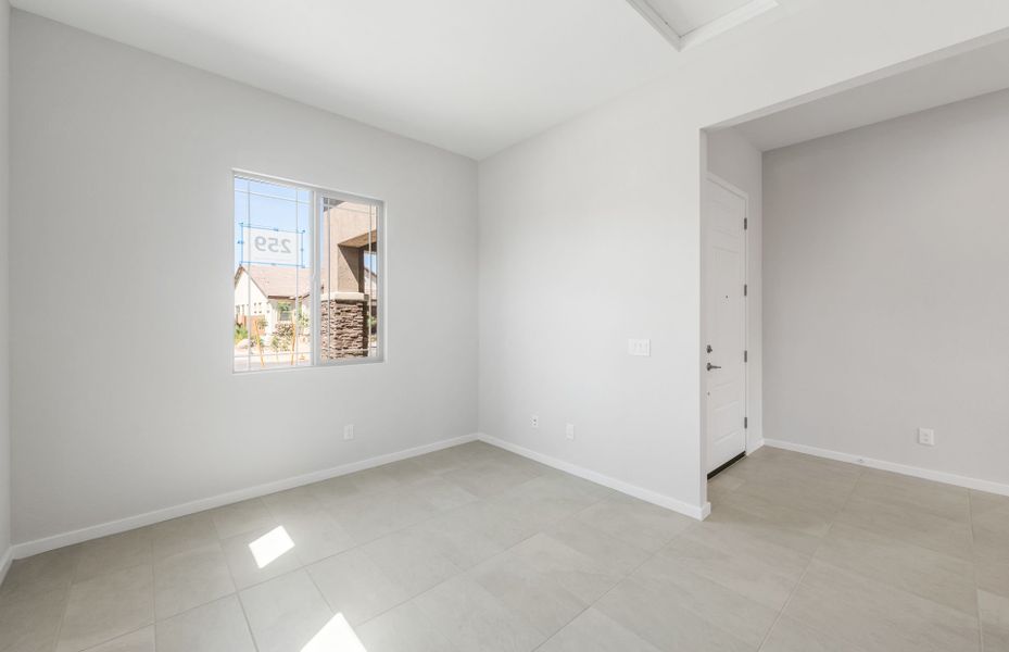 Spacious, unfurnished interior of a new home in Jorde Farms, Queen Creek (Image 23).