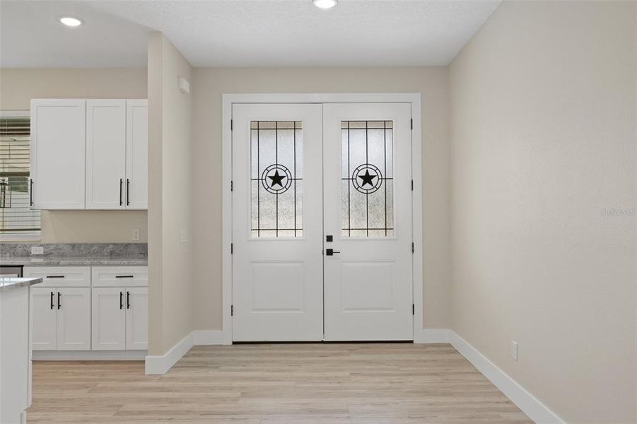 Spacious, unfurnished interior of a new home in , Beverly Hills (Image 49). Spacious, unfurnished interior of a new home in , Beverly Hills (Image 49).