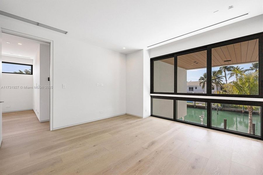 Spacious, unfurnished interior of a new home in , Key Biscayne (Image 15). Spacious, unfurnished interior of a new home in , Key Biscayne (Image 15).