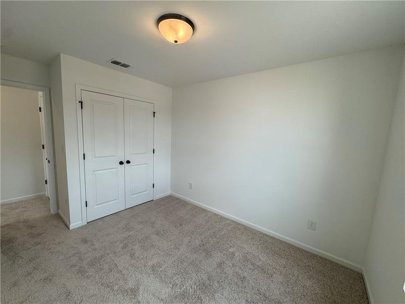 Spacious, unfurnished interior of a new home in Laurelwood, Douglasville (Image 34).