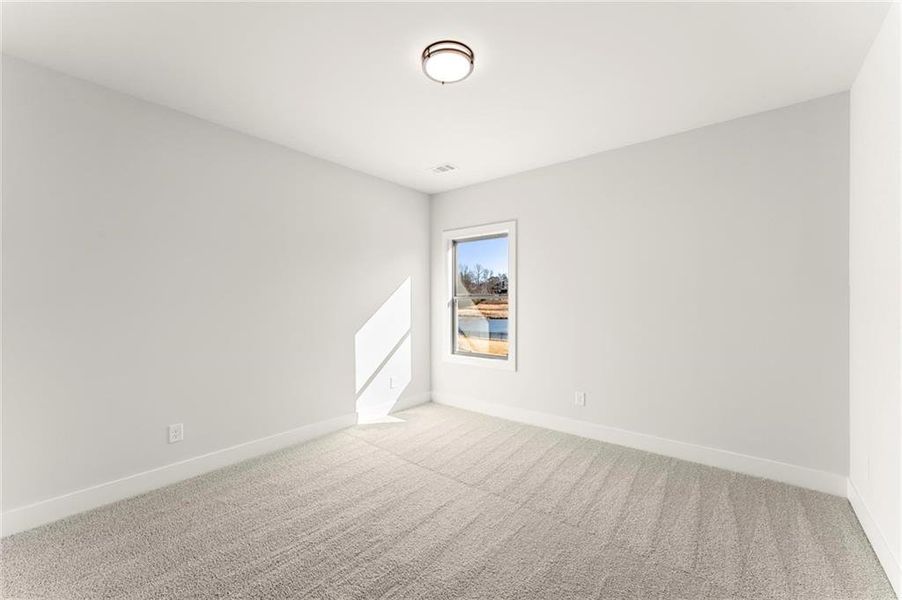 Spacious, unfurnished interior of a new home in , Jefferson (Image 38).