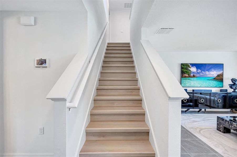 Spacious, unfurnished interior of a new home in , Tampa (Image 21).